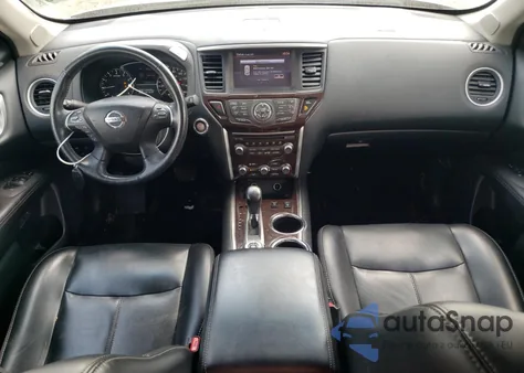 2015 Nissan Pathfinder S z USA, uszkodzony, nr VIN 5N1AR2MM7FC618566